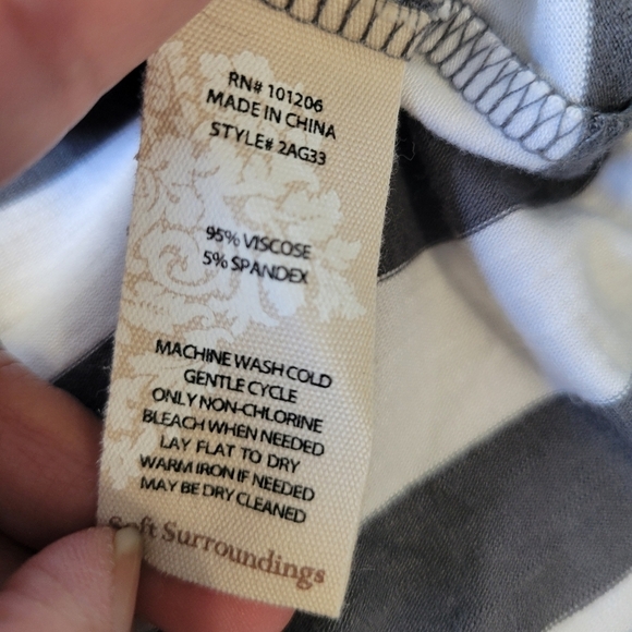 Soft Surroundings Women's Adrift Striped Tie Sleeve Top  Size Large Grey/White - Picture 7 of 7